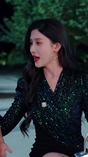 美食：随机摆摊，顾客追我满街跑（95集）整部短剧免费看个够